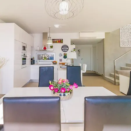 Casa Migui Design By Alzira Villa
