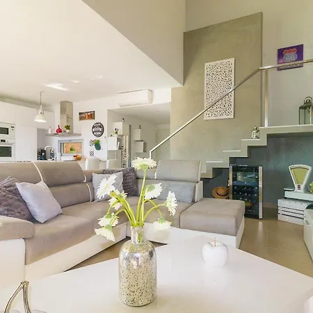 Casa Migui Design By Alzira 알부페이라