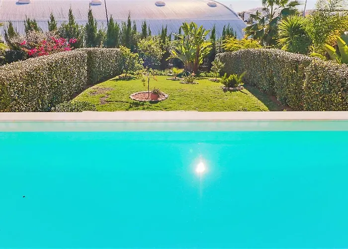 Casa Migui Design By Alzira Albufeira